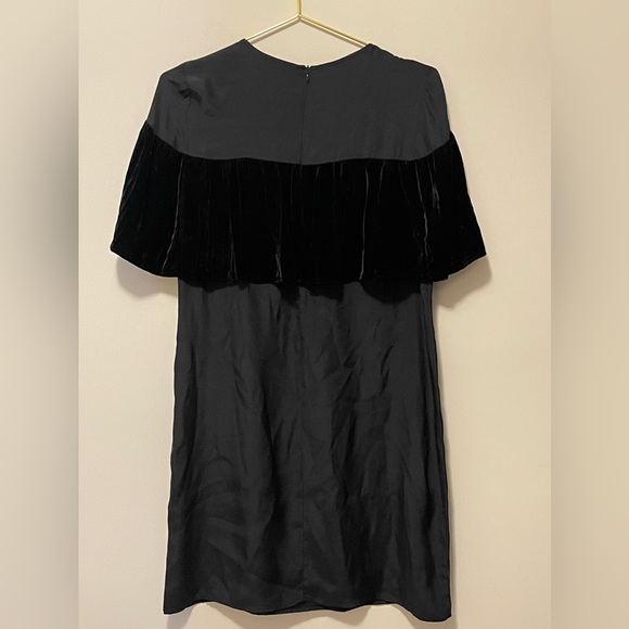 Marie Oliver 100% Silk Overlay Cape Style Black Dress - Picture 4 of 6